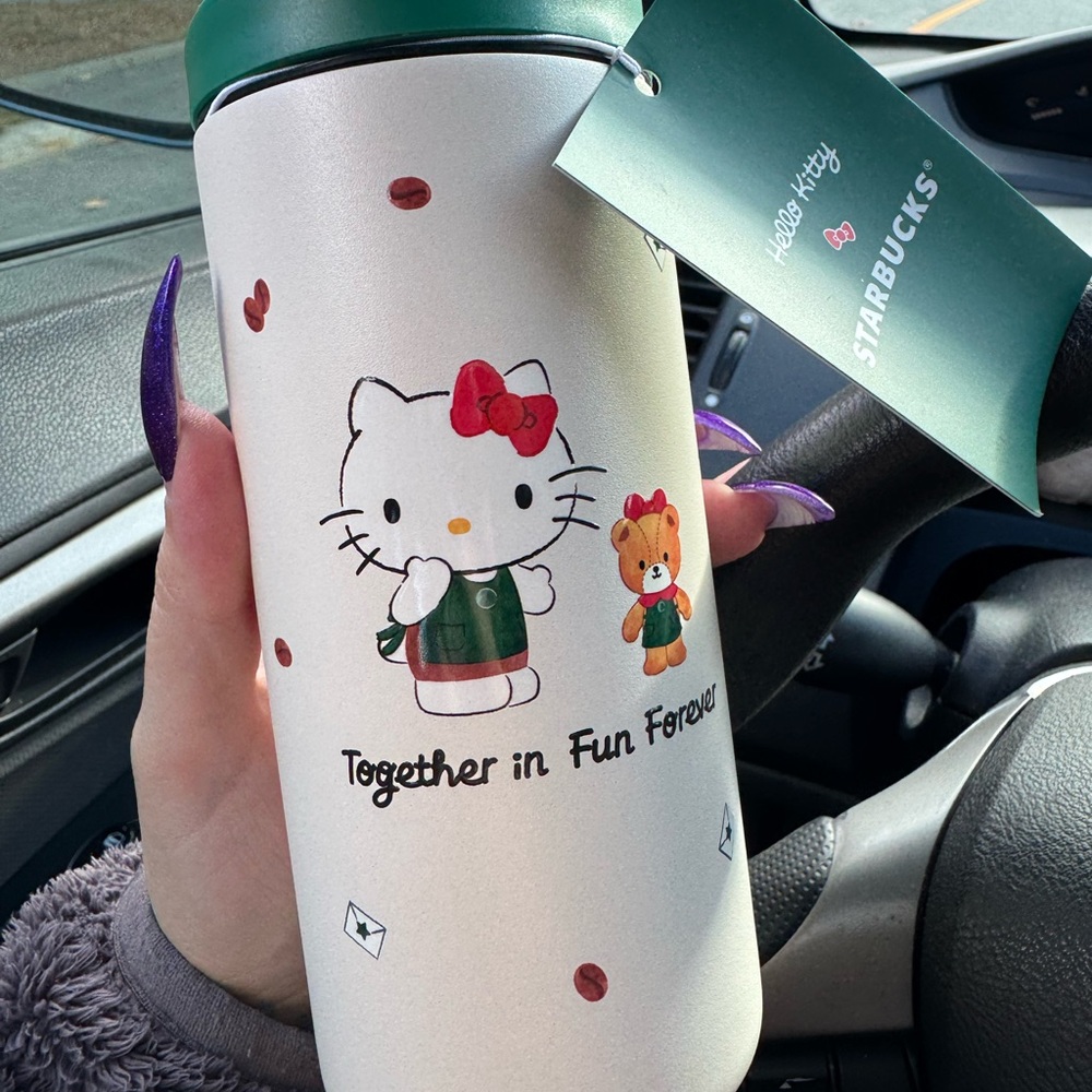 Hello kitty x Starbucks tumbler bundle - Picture 5 of 7